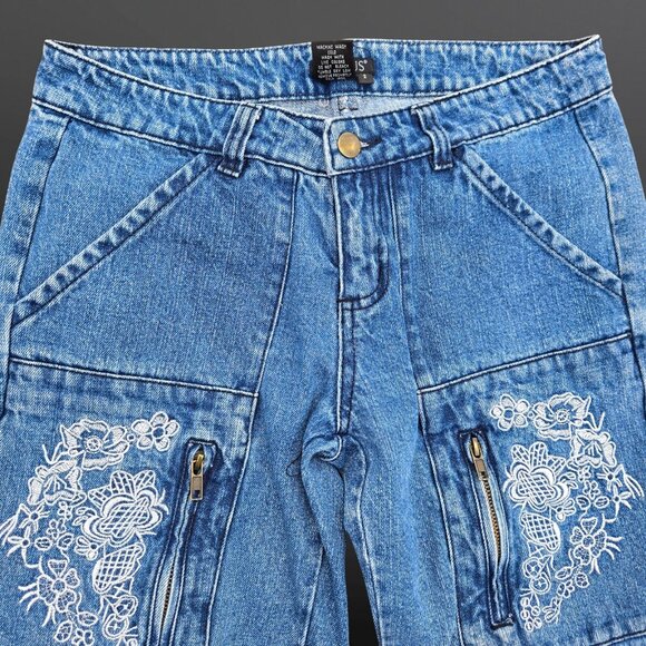 Y2K Denim Capri Cargo Pants Jeans Embroidered Flowers Size 2 Fairy Boho Low Rise - Picture 4 of 6